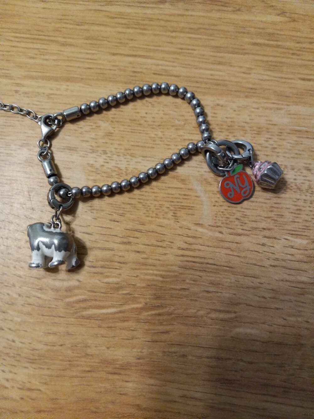 VINTAGE SILVER TONE CHARM DOGGY BRACELET